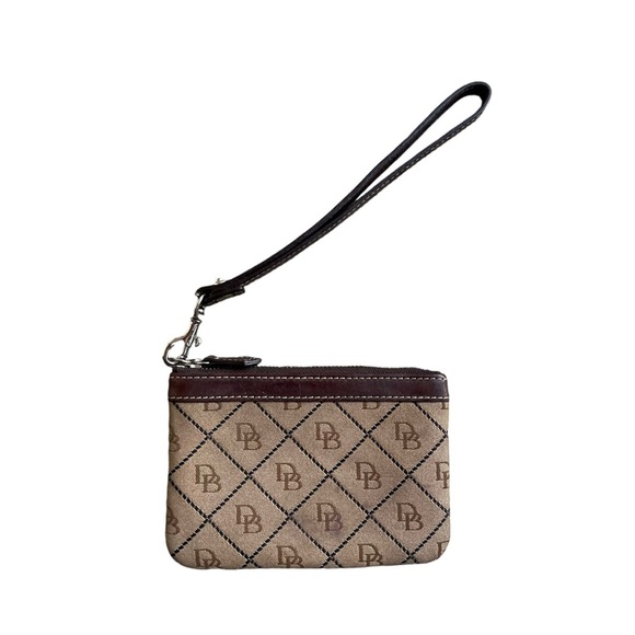 Dooney & Bourke Handbags - 🤎 Dooney & Bourke Tan Monogram Zip Wristlet